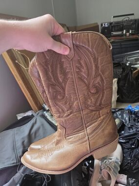 Matisse Gaucho Brown Embroidered Western Mid-Calf Boots